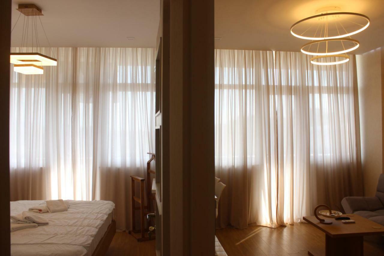 Batumi Studio 1 ภายนอก รูปภาพ